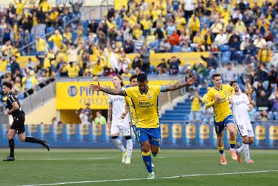 Jonathan Viera no viajará con la UD Las Palmas para la visita al Eibar