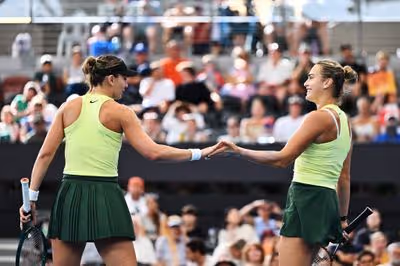 Badosa y Sabalenka entrenan juntas en Madrid