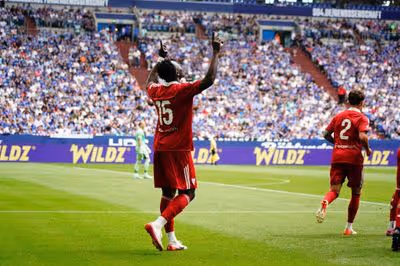 Schalke 04-Sevilla: Una colina que bendice hasta a Iheanacho y a Marcao (2-4)