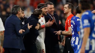El Sevilla reacciona a la sanción de Almeyda y la considera excesiva