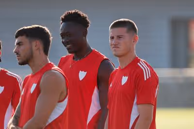 El Sevilla vuelve a los entrenamientos con un regreso y el punto de mira puesto en el Real Betis