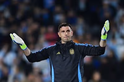 Emi Martinez to Man United transfer update speaks volumes as 'guarantee' emerges