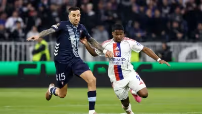 Com atuação apagada de Endrick, Lyon perde e é eliminado da Europa League