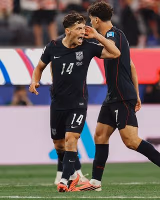 Mesmo com derrota para Turquia, Estados Unidos carimba primeiro lugar no Grupo D da Copa