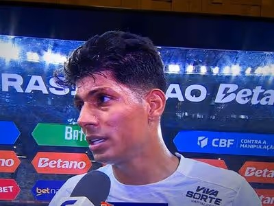Zé Vitor aponta falhas do Vitória após derrota para o Cruzeiro:
