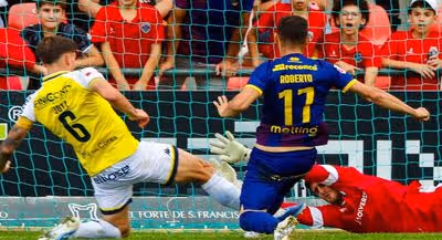 Vizela perde liderança após derrota em Chaves