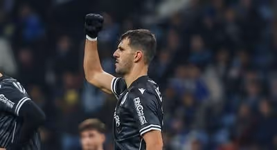Vitória SC triunfa no Dragão e está na ‘final four’ da Taça da Liga