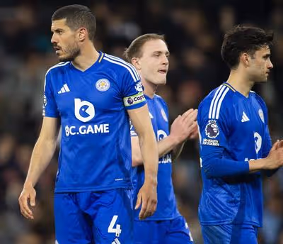 Leicester perde seis pontos na secretaria e fica perto da zona de descida