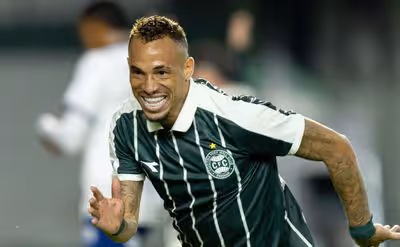 Melhor contra-ataque do Brasil? Coritiba vira pesadelo dos adversários