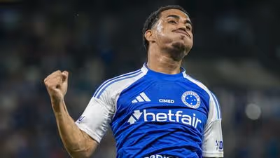 “Motorzinho”: Meia revelado no Athletico vira sensação do Cruzeiro