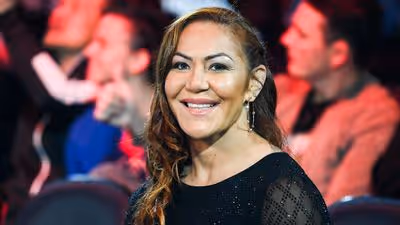 Cris Cyborg anuncia despedida do MMA e mira luta final no Brasil