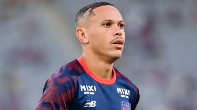 Por onde anda? Ex-joia do Athletico, Marcos Guilherme pode ter novo futuro em 2026