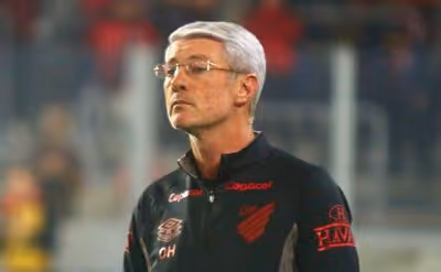 Odair Hellmann dispara após empate do Athletico e alfineta técnico do Grêmio