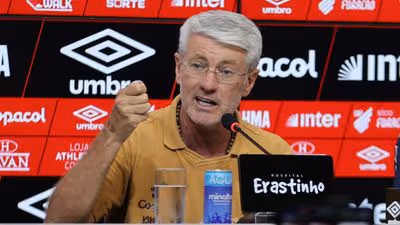 Odair pede paciência e admite dificuldade financeira no Athletico