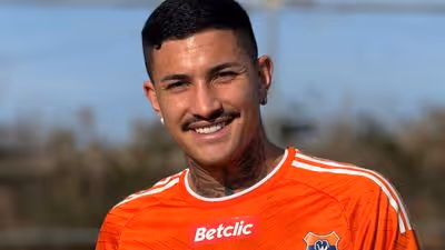 Revelado pelo Coritiba, zagueiro é anunciado pelo Paraná Clube