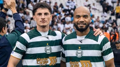 Zagueiro vive retomada no Coritiba após superar luto fora de campo