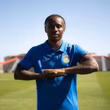 Diarra volta em pleno para a semana
