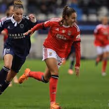 A crónica do Paris FC-Benfica, 2-0: passar fica difícil