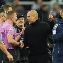 Pep Guardiola: «Sinto-me envergonhado. Mesmo com mil jogos cometo erros»