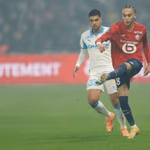 Marselha perde em Lille e falha liderança provisória da Ligue 1
