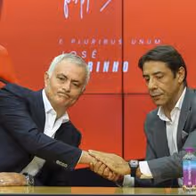 Queda do Benfica na Champions levará Rui Costa a fechar cordões à bolsa em janeiro