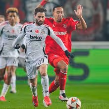 Turcos falam em nova proposta do Benfica por Rafa e revelam a posição do Besiktas