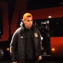 Enzo Barrenechea avança: meio-campo do Benfica volta a mexer nos Açores