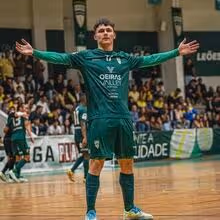Rúben Teixeira é um pai que vira craque... nas horas vagas