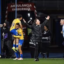 Ian Cathro: «A equipa parece mais confortável e já sabe como segurar o resultado e ganhar»