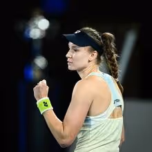 Elena Rybakina sobe a número dois mundial de ténis