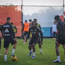 Aí está Lukebakio: as imagens do extremo no treino do Benfica