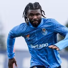 Fofana e Moffi nos convocados de Farioli para o clássico