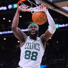 Neemias Queta marca oito pontos em menos de 15 minutos na vitória dos Celtics
