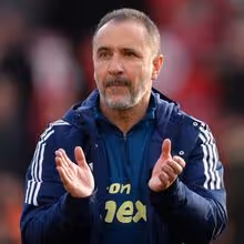 Vítor Pereira ainda não ganhou na Premier mas mostra-se