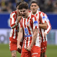 Atlético Madrid bate Oviedo com golo de Julián Alvarez aos 90'+4