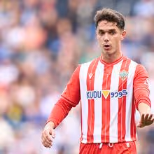 Sergio Arribas na lista do Sporting: Leão interessado no artilheiro do Almería e da 2.a divisão de Espanha