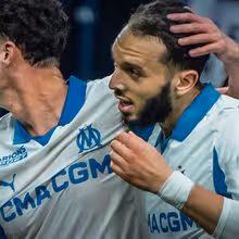 Marselha cimenta terceiro lugar da Ligue 1 ao vencer antepenúltimo Auxerre