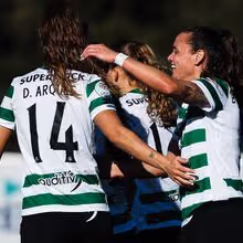 Sporting bate o Marítimo e aproveita deslize do Benfica