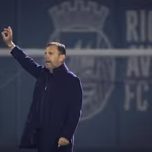 Triunfo dá melhor sequência da época