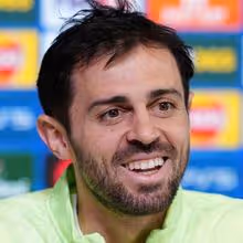 Bernardo Silva: «Haaland? Pagam muito dinheiro ao Pep para tomar essas decisões»