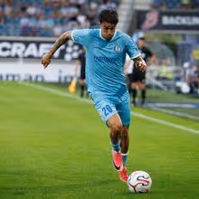 Tiago Araújo assiste na vitória do Gent sobre o campeão Club Brugge