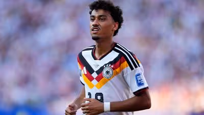 Bayern signs left back Nathaniel Brown from Frankfurt for reported $63M