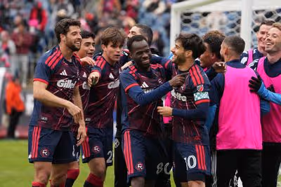 New England Revolution roll to lopsided win in home opener