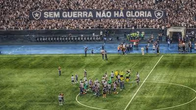 Sem guerra não há glória: Botafogo goleia o Cruzeiro e encerra jejum histórico no Nilton Santos