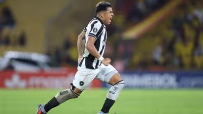 Botafogo empata com o Barcelona após primeiro tempo de falhas e decide vaga no Nilton Santos