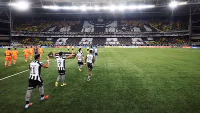 Botafogo cai para o Barcelona de Guayaquil no Nilton Santos e planejamento do clube volta ao centro das críticas