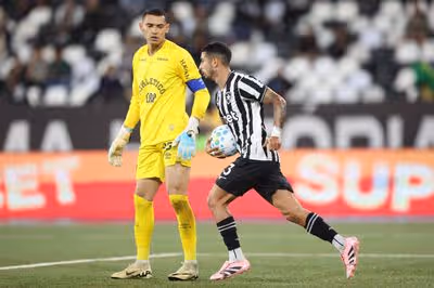 O Botafogo bipolar: time de Bellão distribui presentes e termina jogo com tapas e socos