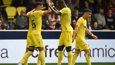 André Silva marca pelo Elche, mas Villarreal vence e mantém quarto lugar seguro