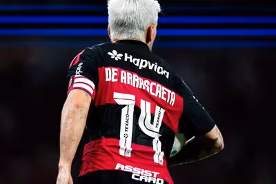 Sem Arrascaeta, Flamengo empata fora — e já sente o peso da ausência do seu craque
