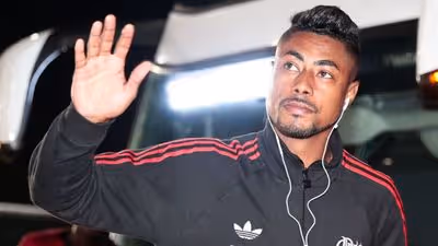 Flamengo é eliminado pelo Vitória em noite para esquecer